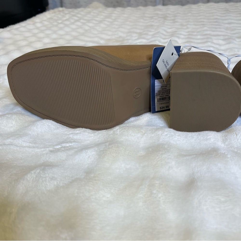 Universal Thread Tan Mules - Picture 7 of 16